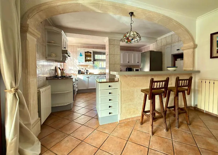 Villa Casa Ignatz 5 Bed Luxury With Private Pool *